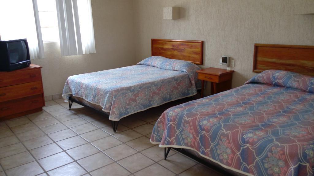 Hotel Plaza Rioverde Rio Verde Bagian luar foto