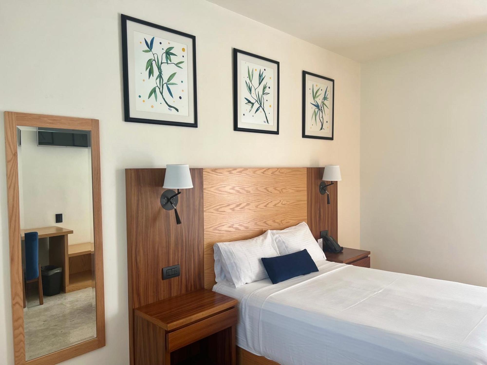 Hotel Plaza Rioverde Rio Verde Bagian luar foto